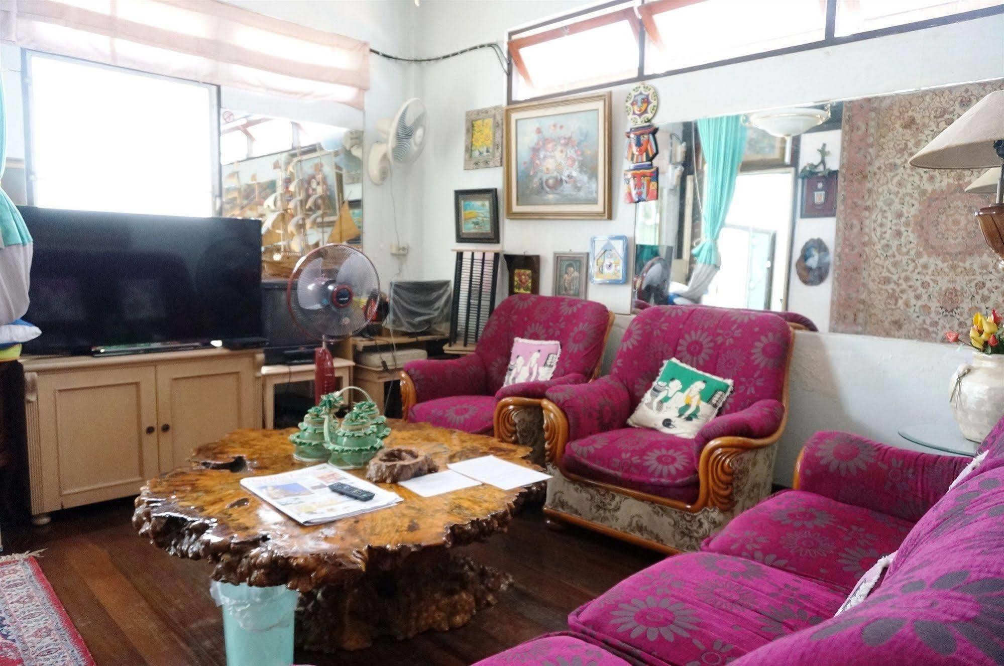King'S Home Hua Hin Homestay Exterior photo